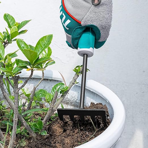 TOTAL TOOLS GARDEN RAKE THFTR1008